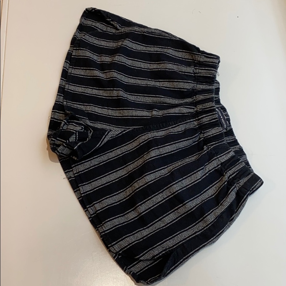 BRANDY MELVILLE striped shorts